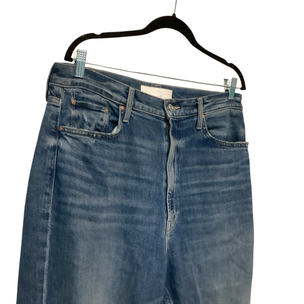 MOTHER High-Waisted Study Hover Jeans - Picture 6 of 12